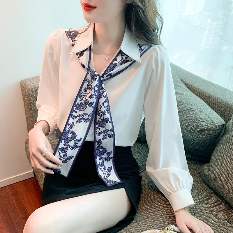 

Женская рубашка с длинным рукавом, рубашка с воротником, с сине-белым фарфоровым принтом и лентой, подчеркивающая индивидуальность, новинка...