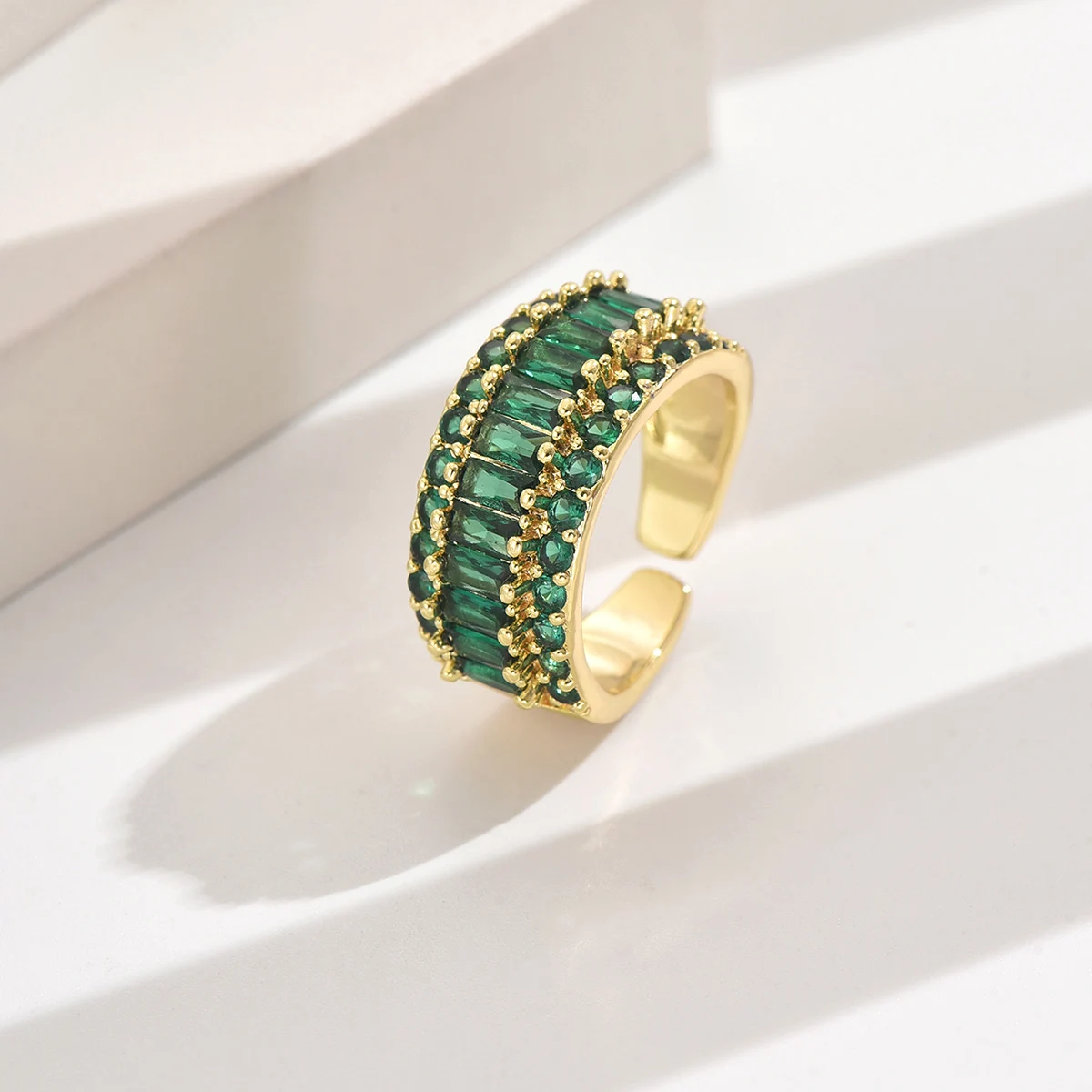 Женское Открытое кольцо в форме птицы с цирконом