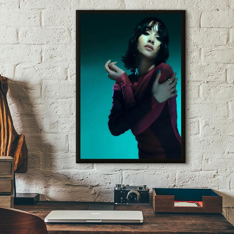 Певица Айтана Окана плакат самоклеящаяся художественная водостойкая бумажная