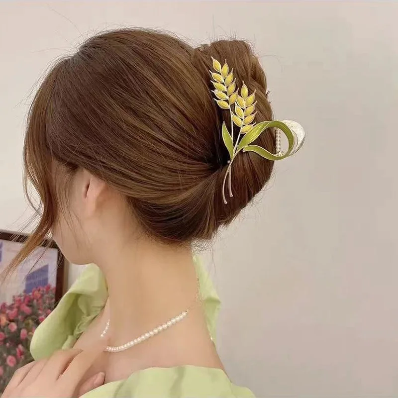 

Vintage Coloured Drawing Butterfly Hair Claw Metal Wheat Flower Ponytail Clips Women Hair Styling Barrettes Large Hair Clamps