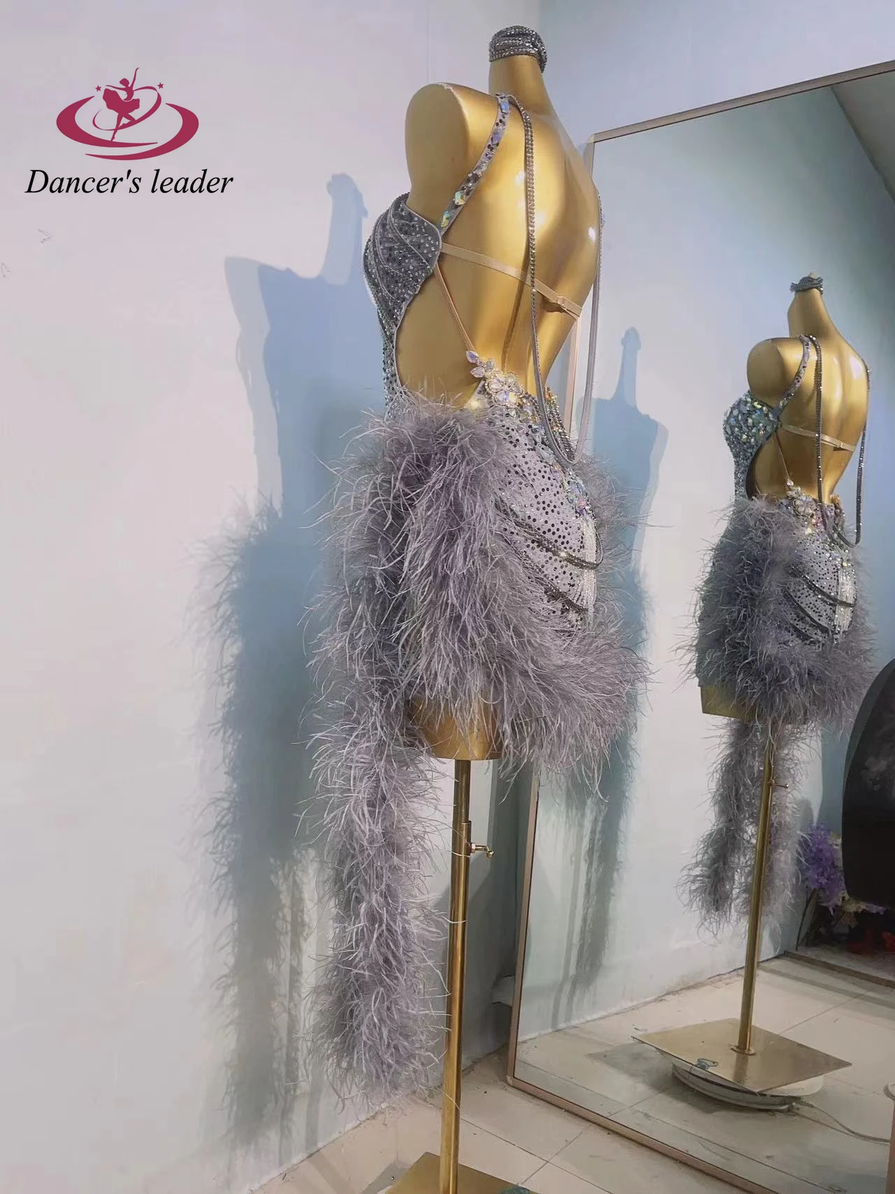 Женское платье для латиноамериканских танцев Эксклюзивное Платье с пушистым