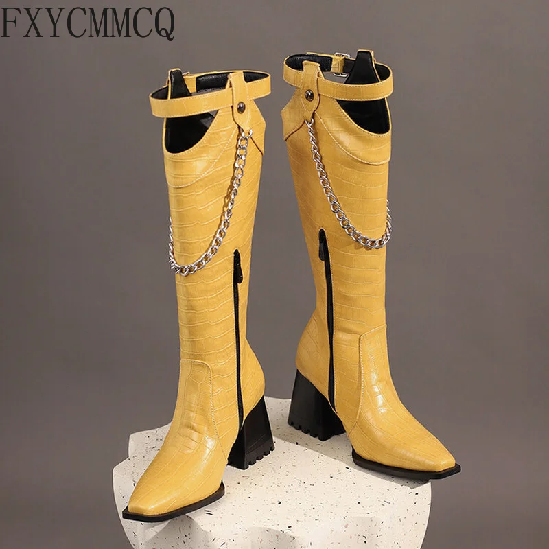 FXYCMMCQ 2022 Autumn/winter New Square Toe Thick Heel Fashion Short Boots Fashion Metal Decoration All-match Women's Boots 8005