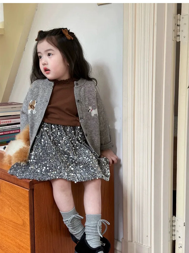 Свитер для девочек осень 2024 новая детская одежда однобортный свитер с милой