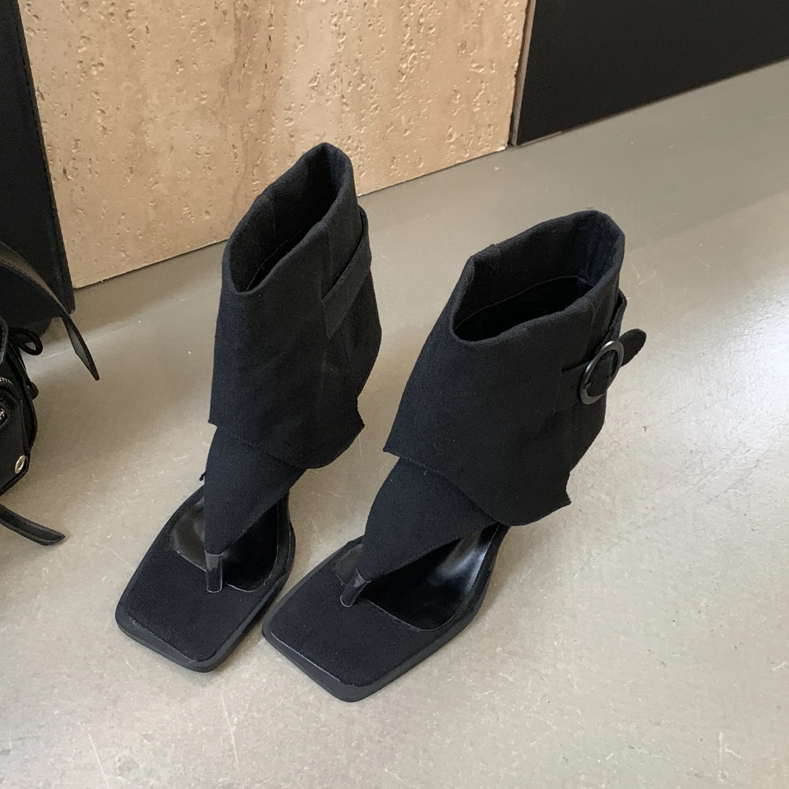 Женские ботильоны с квадратным носком джинсовые на высоком каблуке пряжкой в