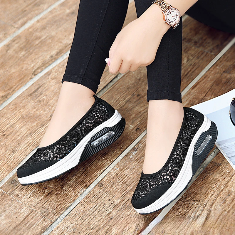 

Fashion Platform Women's Sports Shoes Slip on Mesh Light Breathable Running Shoes Plus Size Solid Color Versatile Zapatos Mujer