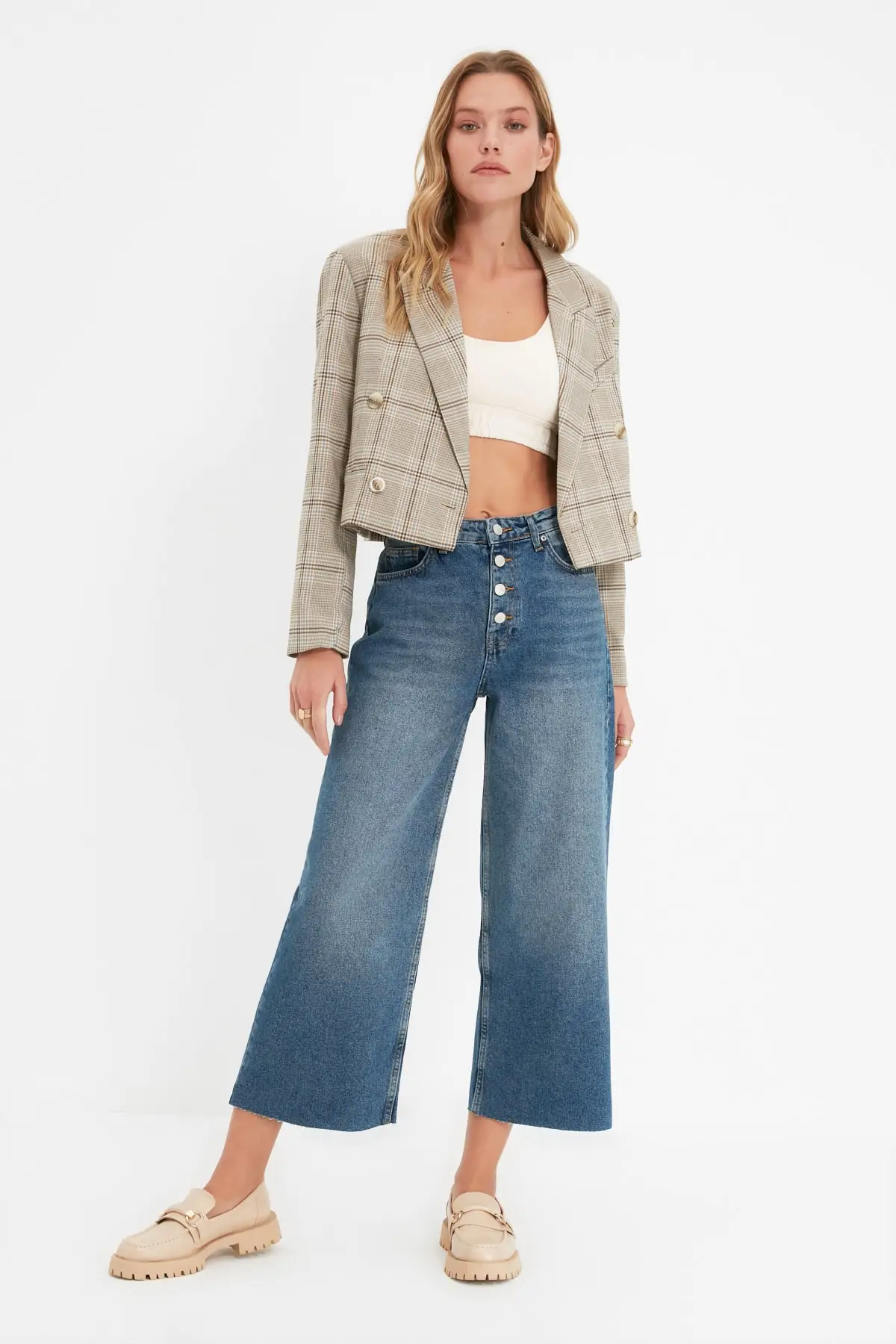 

Trendyol Front Button High Waist Culotte Jeans TWOAW22JE1072