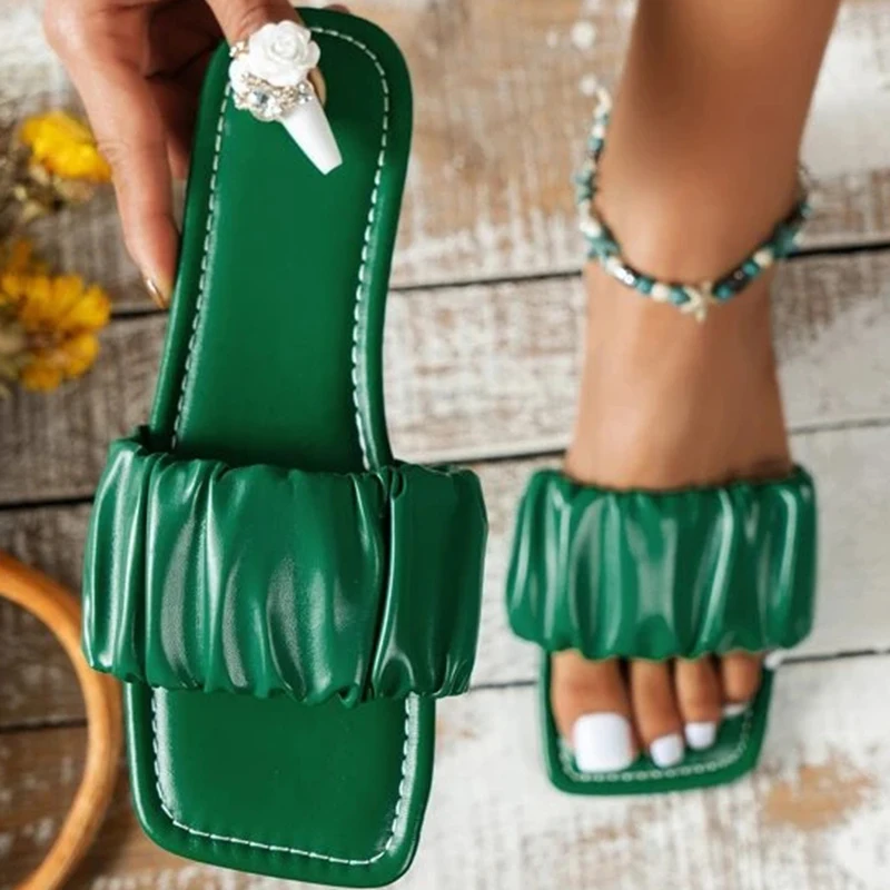 

Сланцы женские с оборками и одним ремешком, пикантные износостойкие однотонные сандалии с открытым носком, плоская подошва, пляжные босоно...