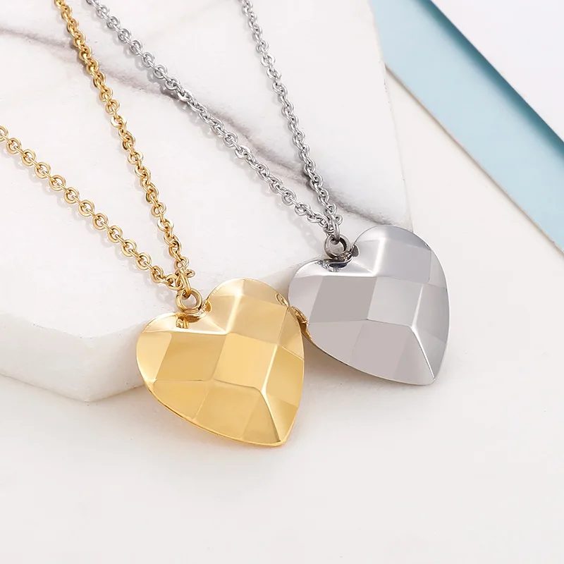 

Gold Silver Color Heart Pendant Necklace For Women Girl Stainless Steel Collarbone Chain Female French Light Luxury Jewelry Gift