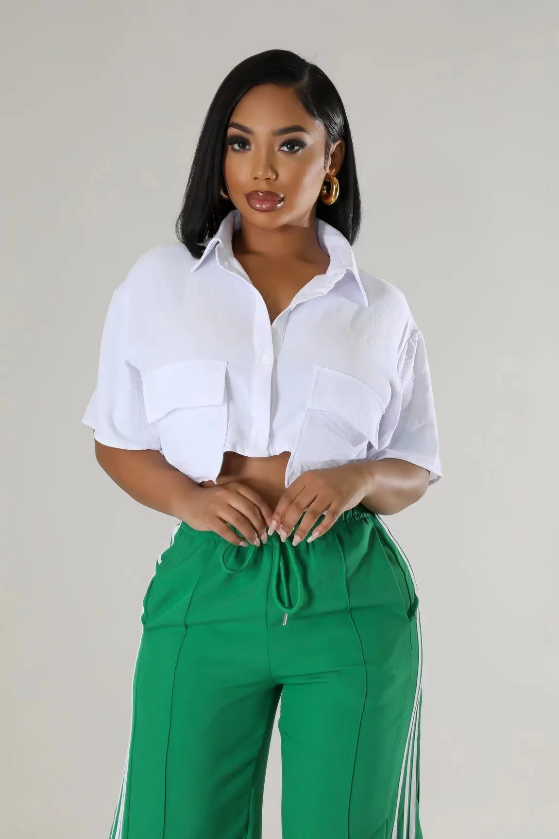 Женский укороченный топ на пуговицах однотонный Асимметричный с отложным