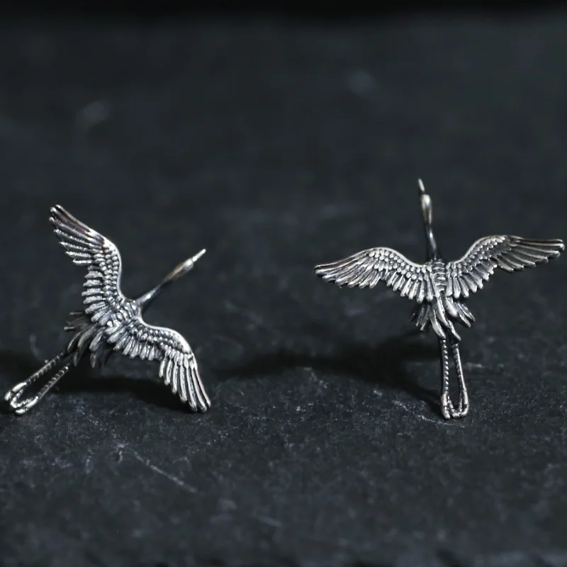 Vintage Silver Color Red Crowned Crane Stud Earrings for Women Men Party Earrings Fashion Jewelry Gifts Accessories
