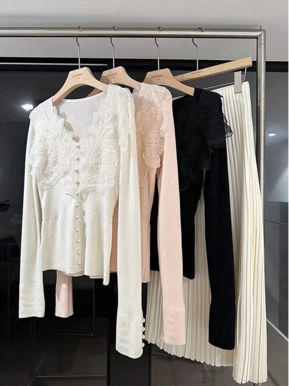 Элегантное темпераментное кружево больших размеров осенне-зимнее женское