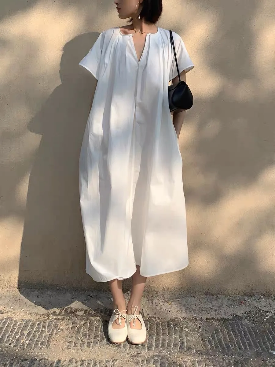 

2023 Summer New Holiday Loose And Thin Pear-shaped Body Slightly Fat Wear French Pleats Flying Sleeve Retro Shirt Dress Beige