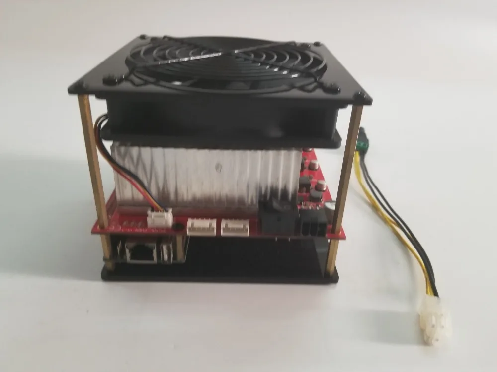 Baikal CUBE 300 м/с (с блоком питания) DASH Miner с поддержкой 6 алгоритмов лучше чем Antminer D3 X11