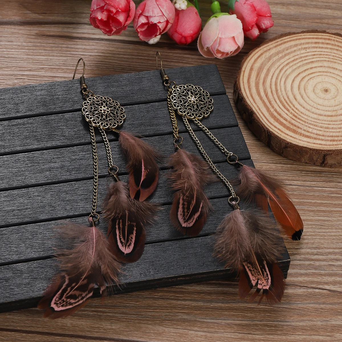 Серьги с зелеными перьями в богемном стиле ретро антикварные полые длинные