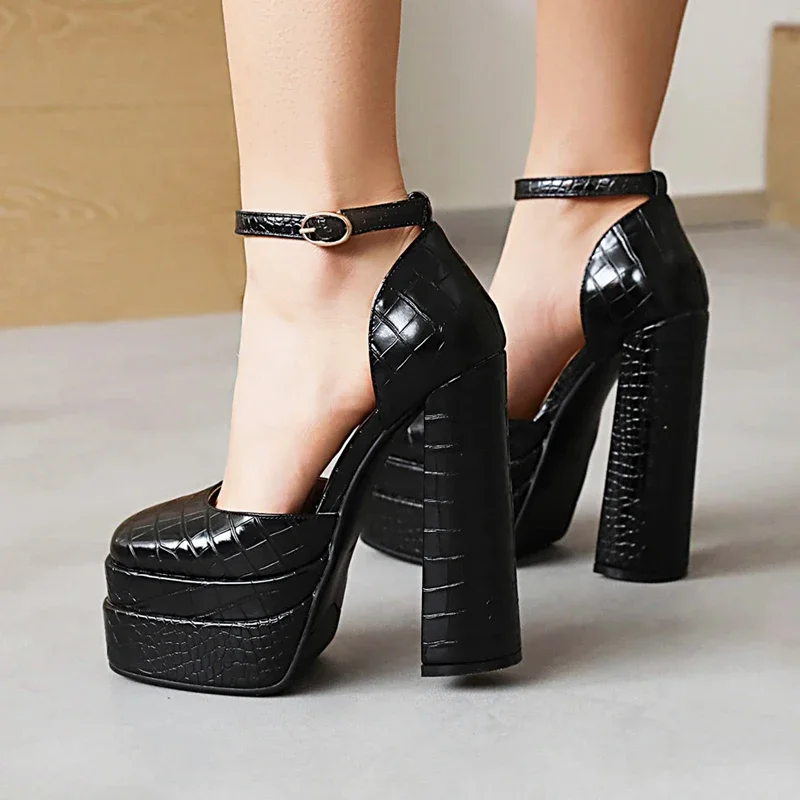 Arden Furtado 2024 Summer Metal Embossed Leather Square Toe Shallow Platform Super High Heel Word-cingulate Sandals Large Size