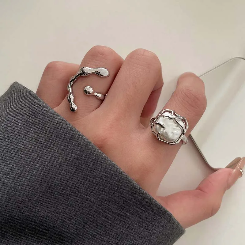 

Fashion Creative Silver Color Irregular Twined Rings for Women Girls Simple Geometric Opening Adjustable Finger Rings Jewelry
