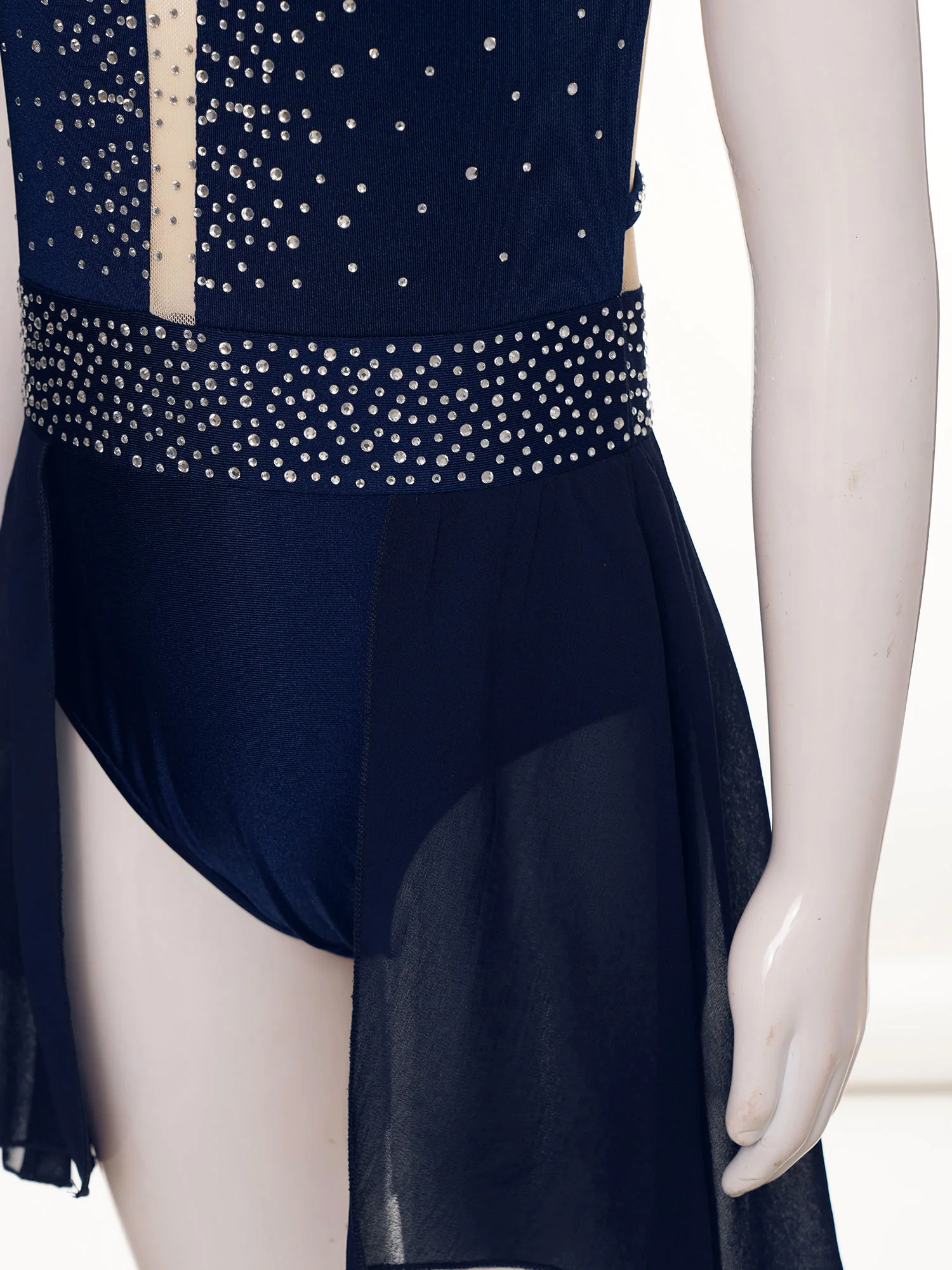 Детский костюм для танцев и представлений