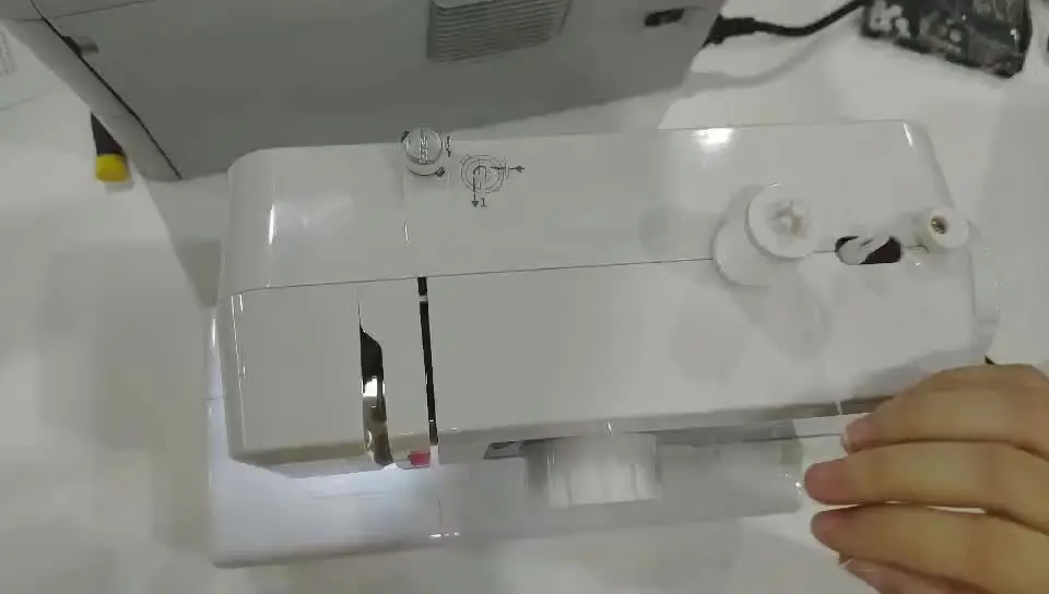 

Kingone 1602 household embroidery sewing machine green appliance stable portable sewing machine