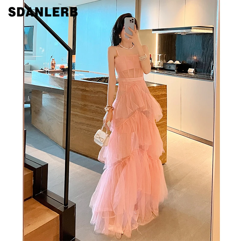 

Женское летнее длинное платье-бандо, необычное Сетчатое длинное платье на бретельках розового цвета с оборками в несколько рядов и высокой талией