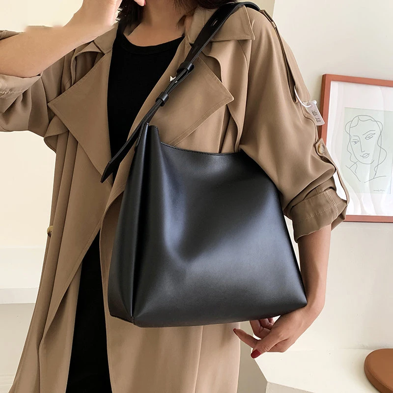 Fashion Leather Tote Bag for Women 2023 Tend Female Simple Large High Capacity Shoulder Side Bag Designer Handbags and Purses