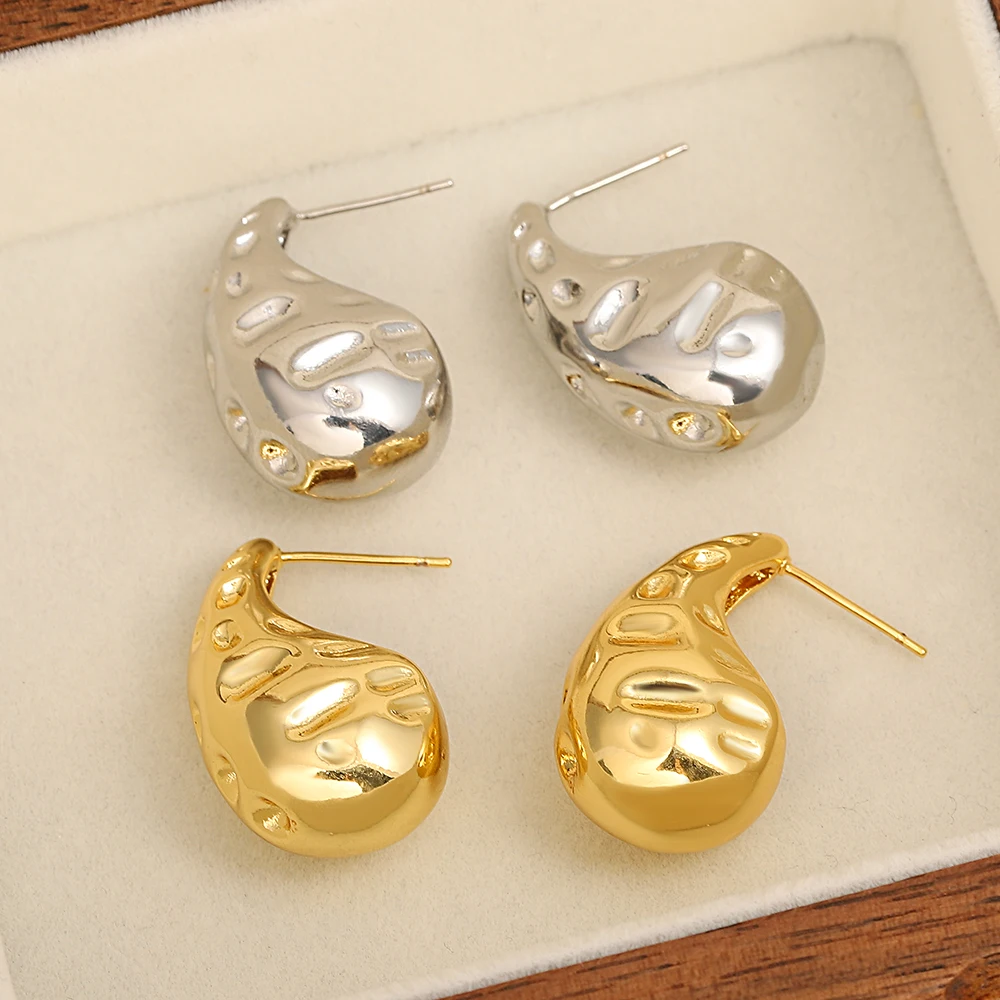 Женские массивные серьги-гвоздики AENSOA в форме капли золотистого цвета с неровной