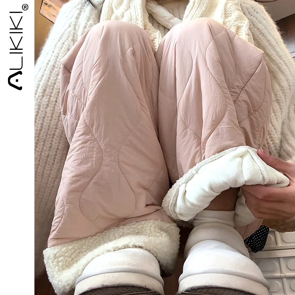 Женские зимние штаны толстые утепленные водонепроницаемые широкие брюки на