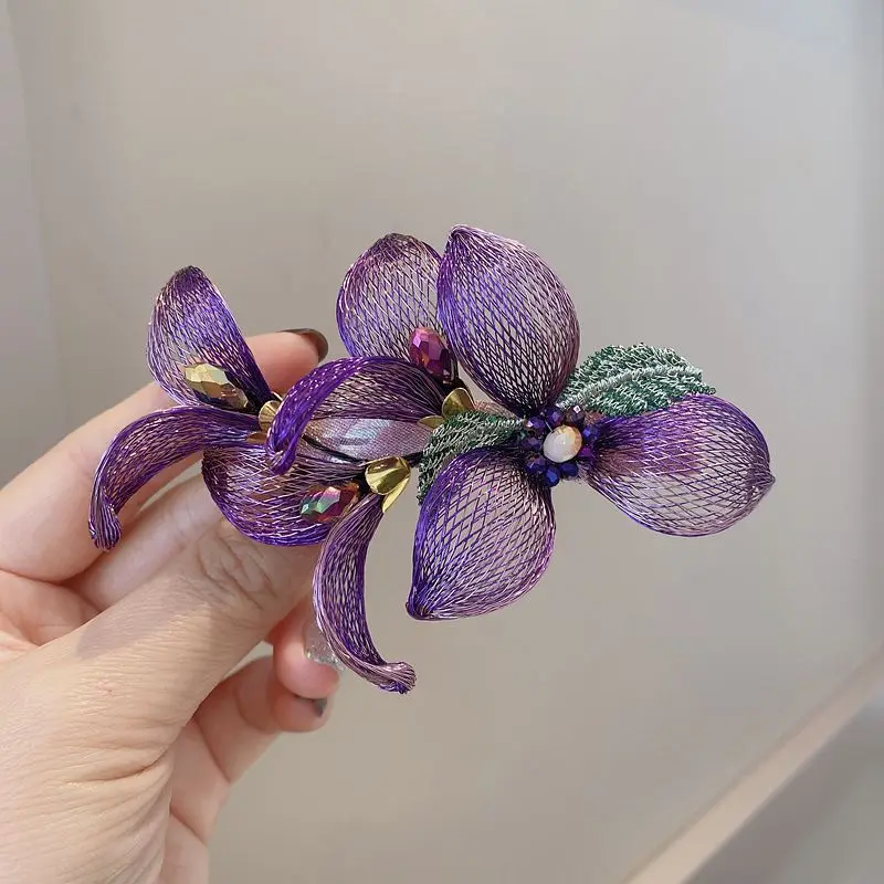 

Fashion Elegant Iris Hairpin For Women Bridal Hair Accessories Popular 3D Flower Spring Clip Decoration Romantic Jewelry Tiara