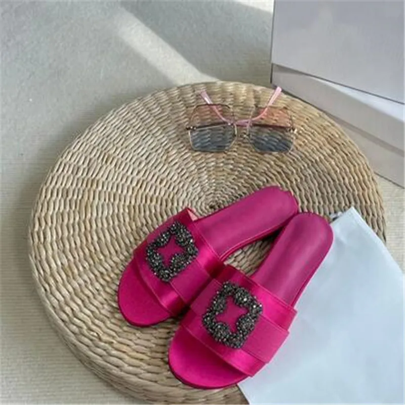 2023 Summer Rhinestone Flat Shoes Comfortable and Fashion Versatile Women's Slippers
