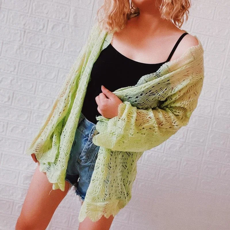 

OMCHION 2022 Summer Beach Resort Anti Puff Shirt With Hollow Flounce See Through Sexy Beach Cover Up Knitted Cardigan For Women