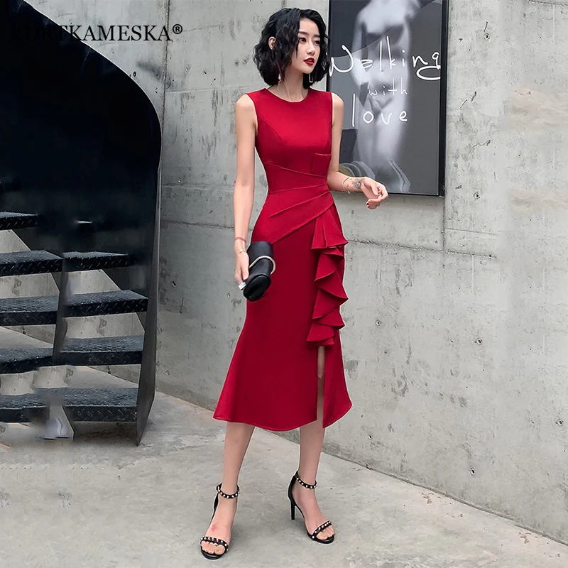 Женское атласное платье с юбкой-годе черно-красное длинное вечернее средней