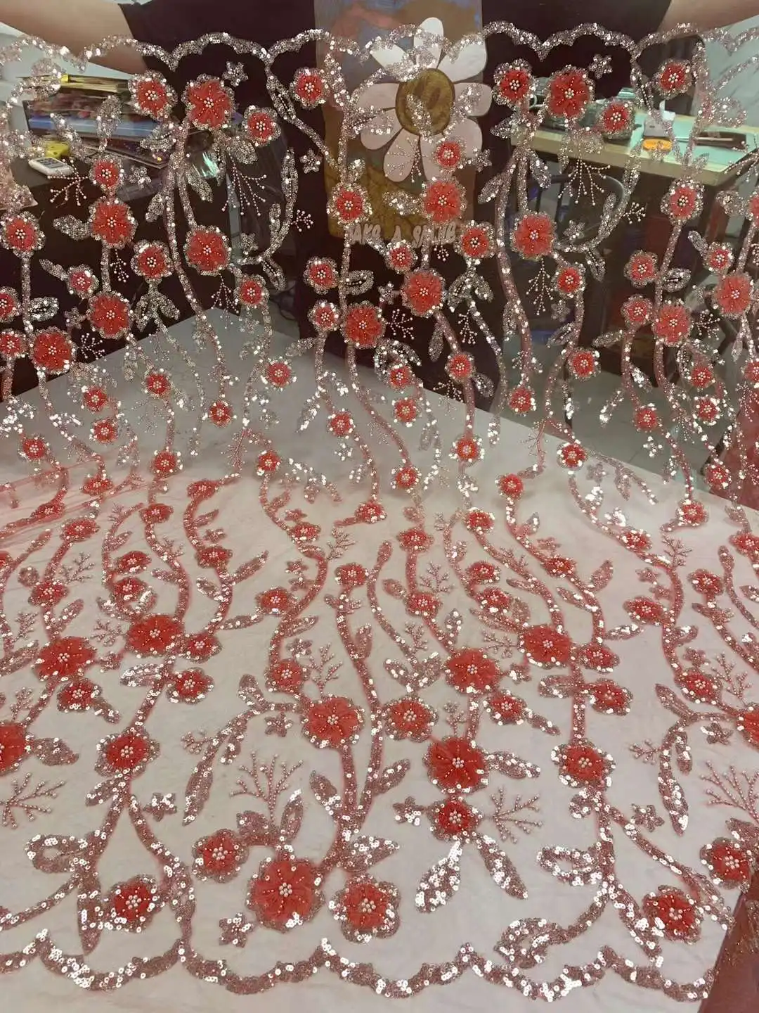 

Pretty FlowersTop продажа французской кружевной ткани 24H-62602 вышитая африканская сетка с блестками и бусинами для женского стандартного платья