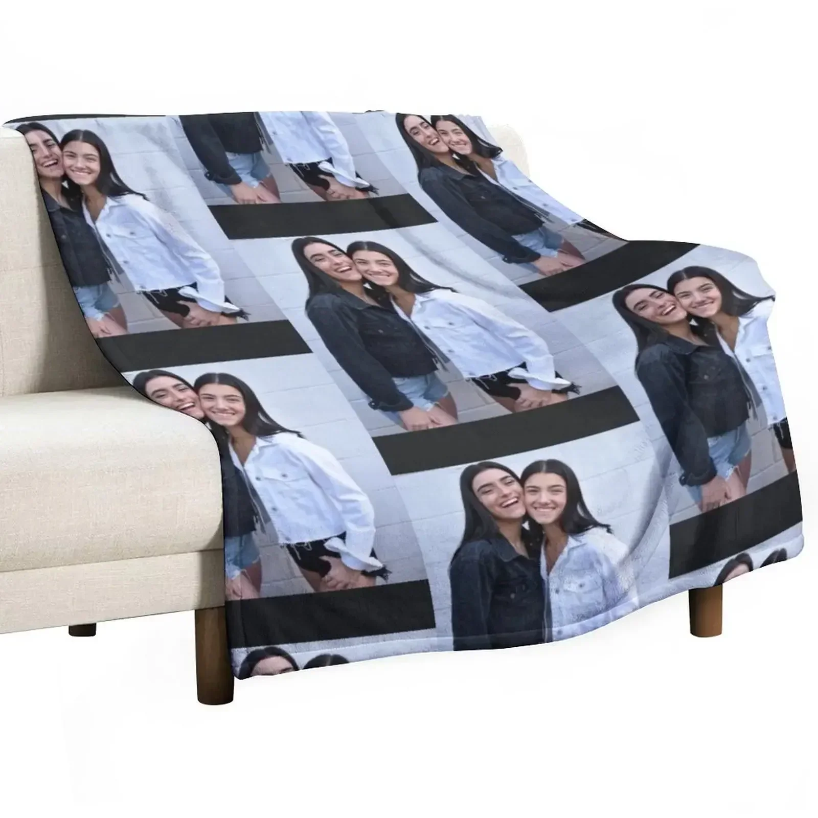 Plush одеяло Charli and dixie damelio для детей