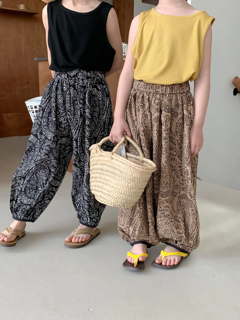 

2023 Summer New Korean Version Children Casual Loose Lantern Pants Boys Girls Retro Printing Mosquito Proof Trousers Kids Pants