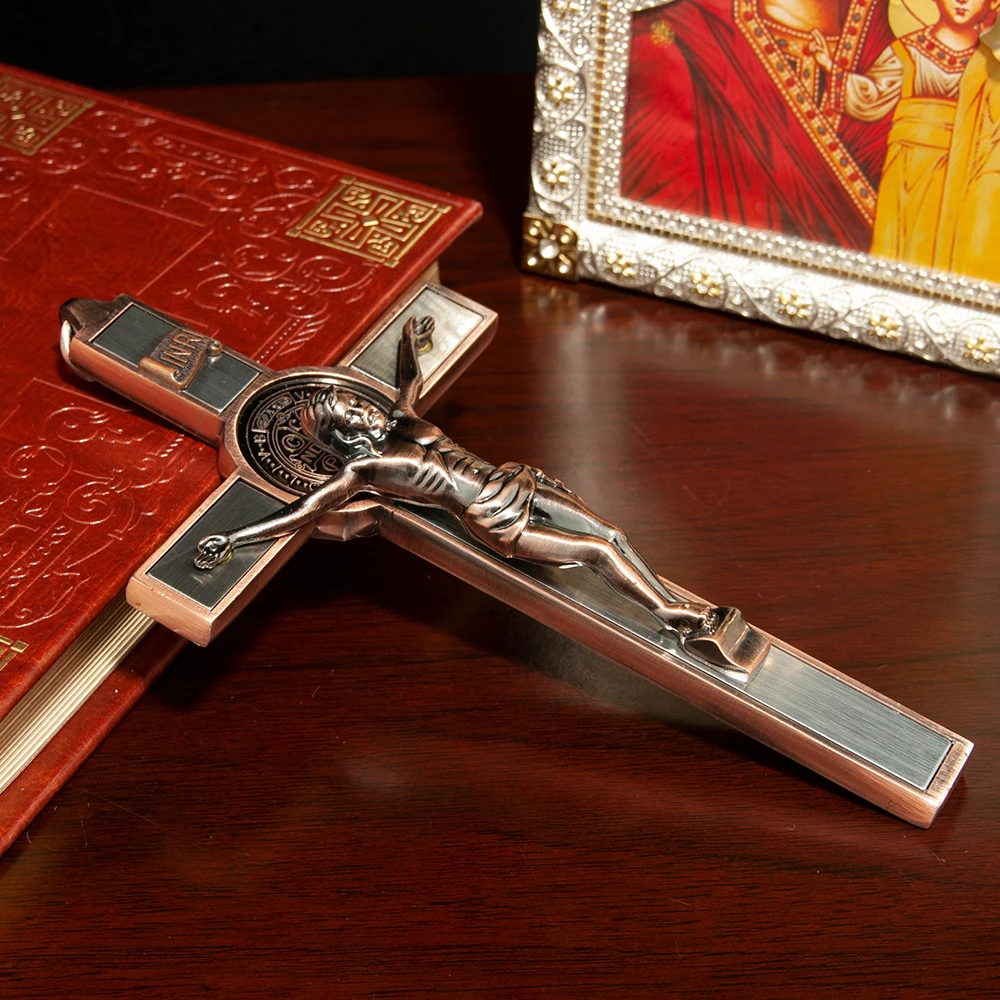 Христианский крест из металла HTISOK