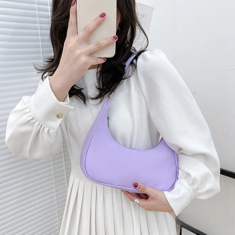 

New Trend Dumpling Bag Nylon Crossbody Bag for Women Lightweight Small Crossbody Armpit Bag Solid Color Single Shoulder Bag