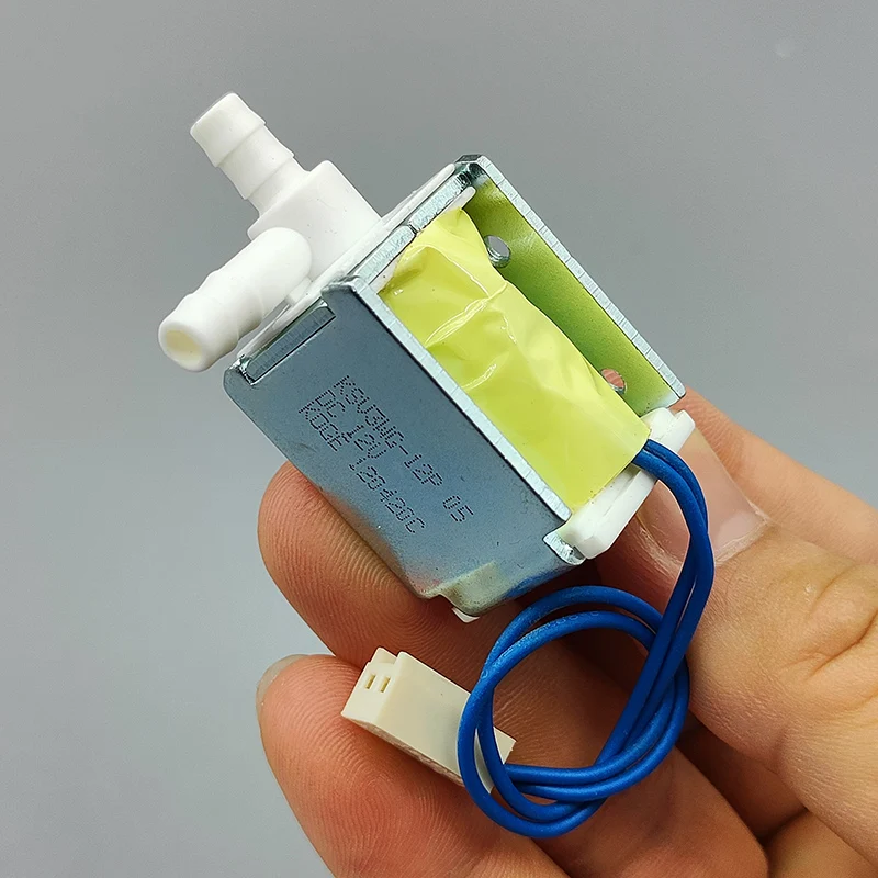 

KOGE KSV3WG-12P DC 12V Normally Closed Small Mini Electric Solenoid Valve 2-Way Micro Air Water Flow Control Valve DIY Watering