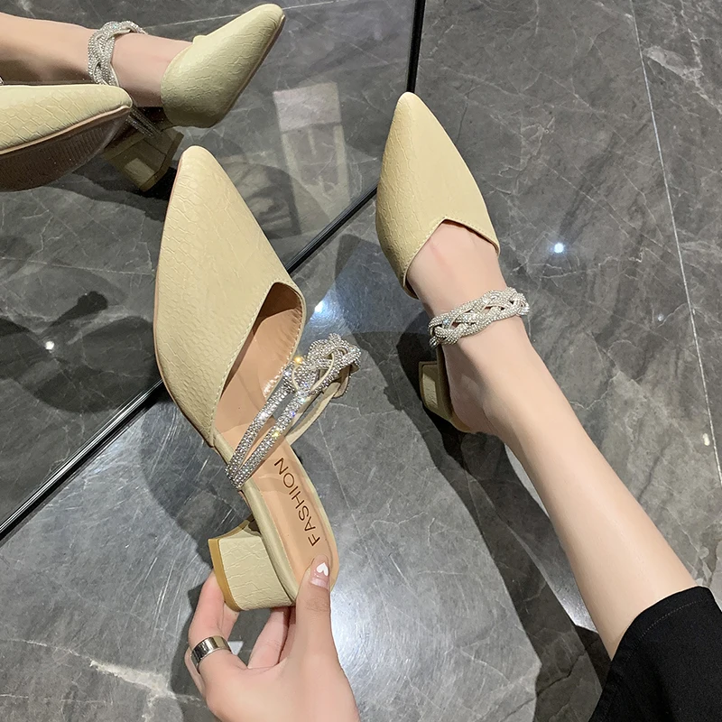 

Мюли женские на высоком каблуке 5 см, шлепанцы закрытые современные, сланцы, летняя обувь с заостренным носком и кристаллами, 2023