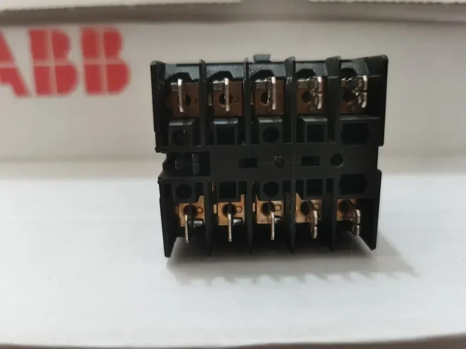 Оригинальные контакторы IEC/EN 60947-4-1 pie ancho 24 В 1 Пиза новые