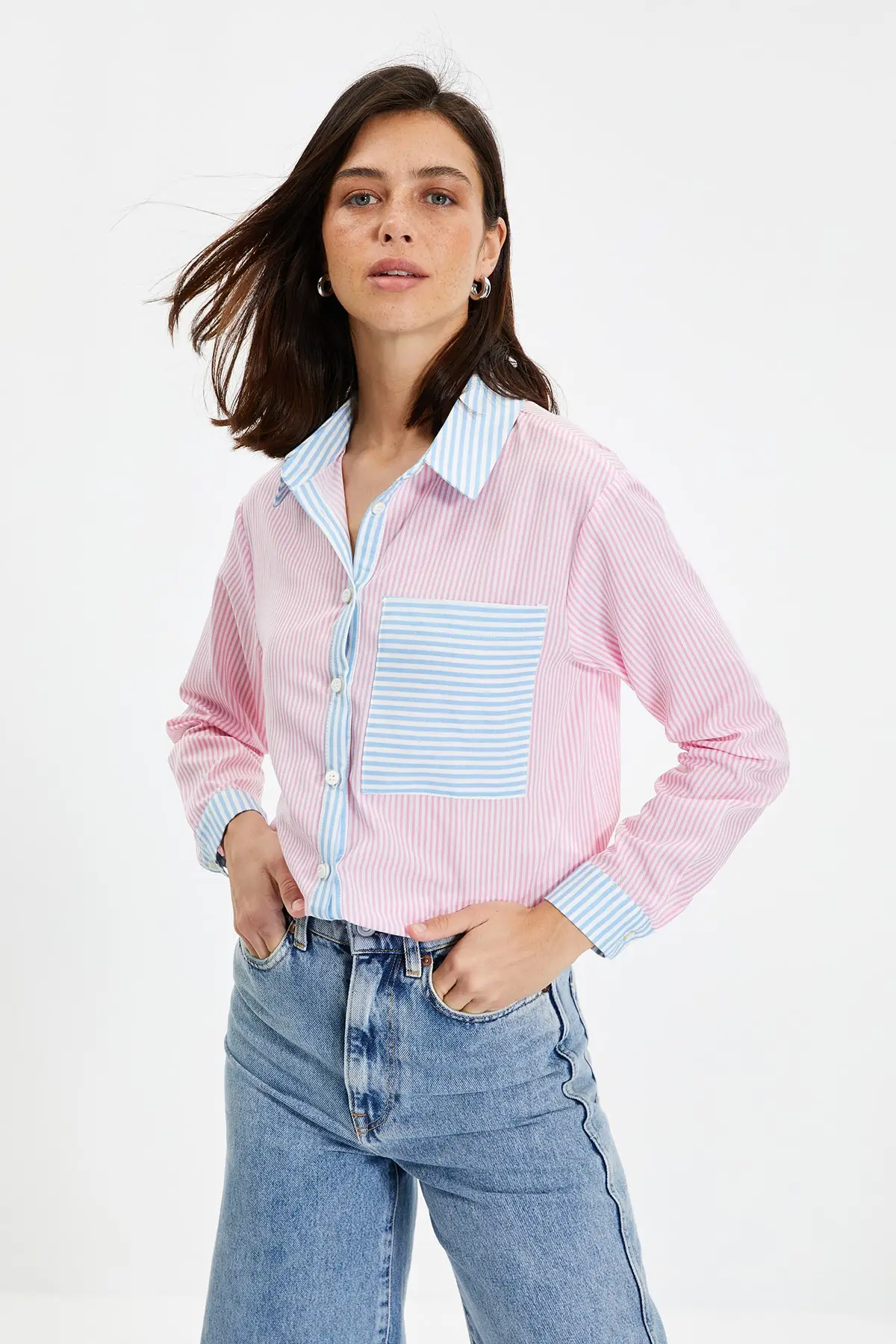 

Trendyol Striped Shirt TWOAW22GO0841