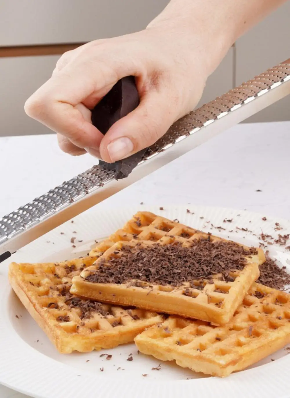 

Handheld Cheese Grinder Lemon Fruit Grater Stainless Steel Food Grater Slicer Chocolate Parmesan Garlic Grinder Grater