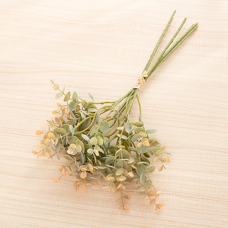 

Искусственные листья эвкалипта DociDaci