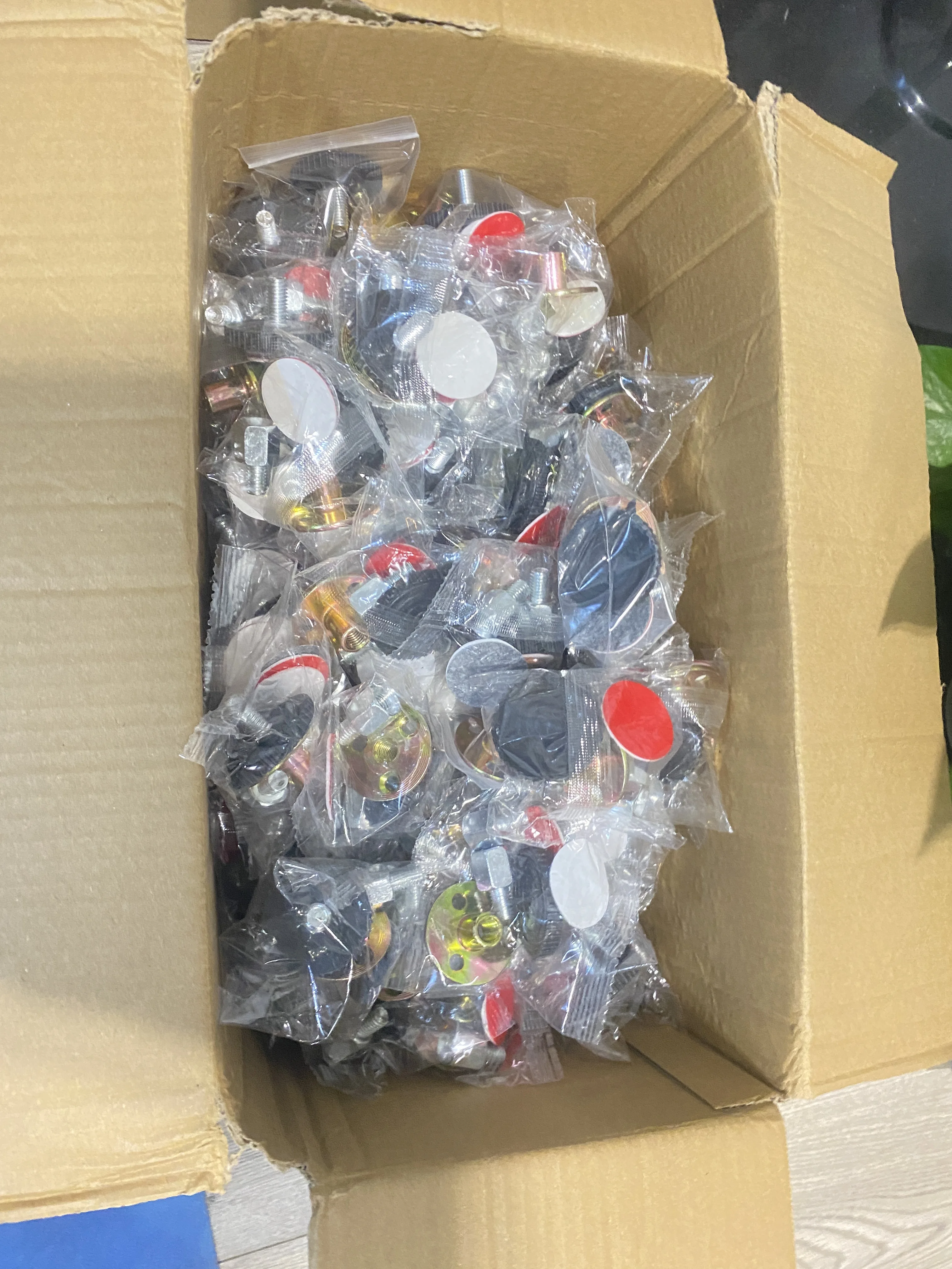 Стабилизатор для мебели BOCHENG Регулируемый стабилизатор защиты от встрясок