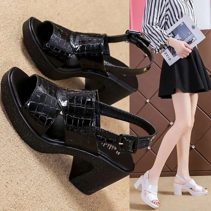 

Женские босоножки на высоком массивном каблуке, черные или белые ажурные Босоножки с открытым носком, на платформе, Q132, Летний сезон 2023