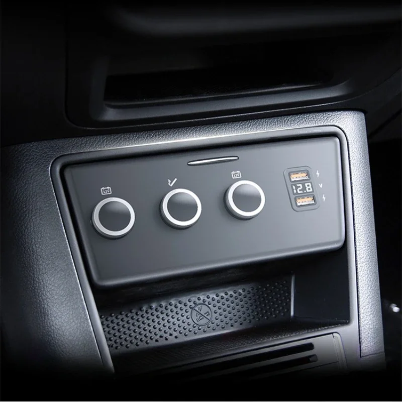 Автомобильное зарядное устройство для Volkswagen Tiguan прикуриватель модифицированный