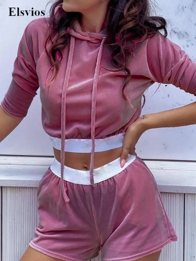 

Lady Fashion Patchwork Two Piece Sets Women Velvet Tracksuit Casual Loose Hooded Sweatshirt Tops And Sports Shorts Outfits Suits