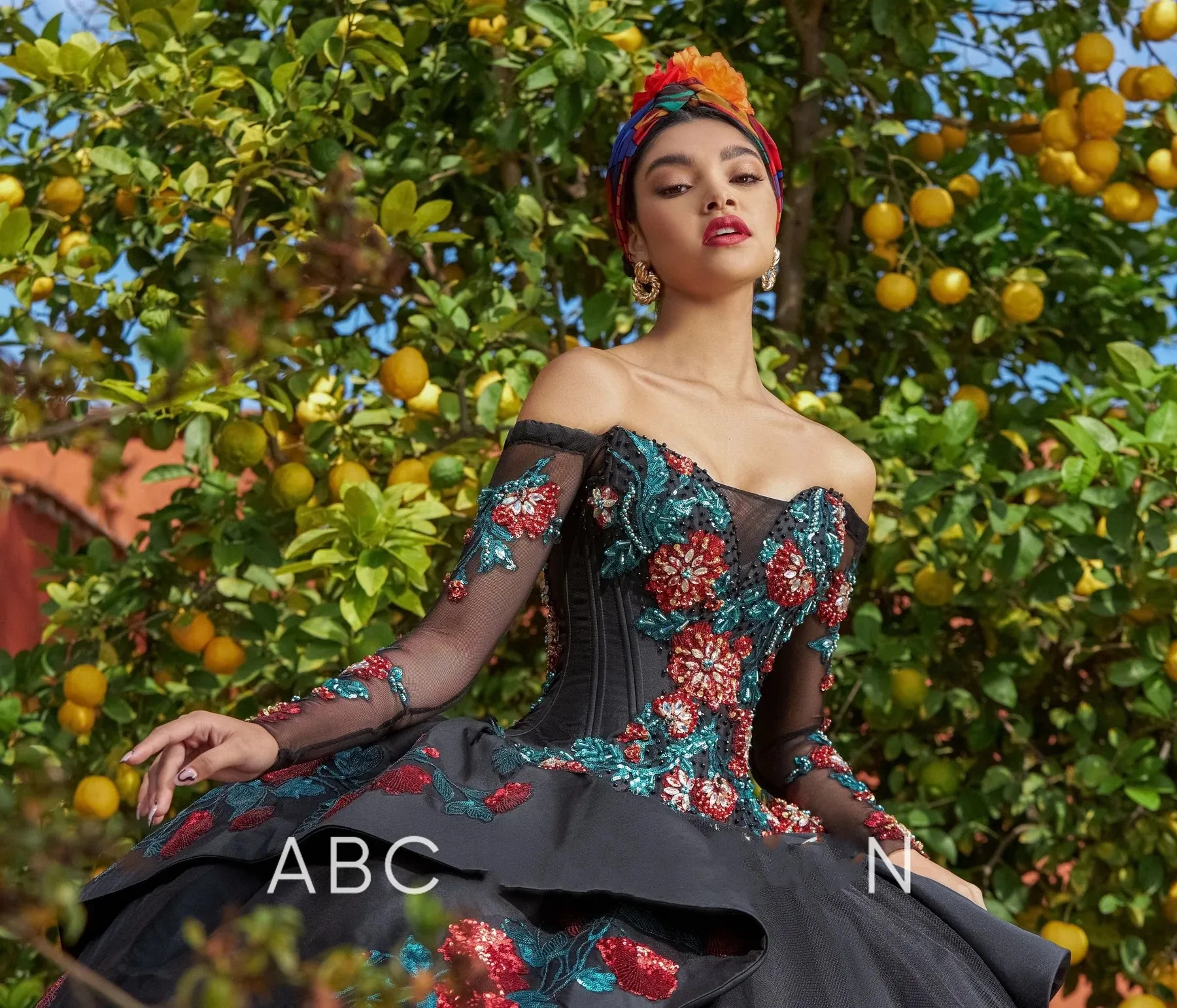 Черное платье Charro Quinceanera бальное с длинными рукавами тюлевые аппликации жемчуг