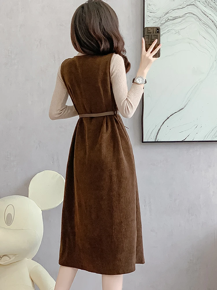 Женский комплект из двух предметов трикотажный свитер пуловер и вельветовое