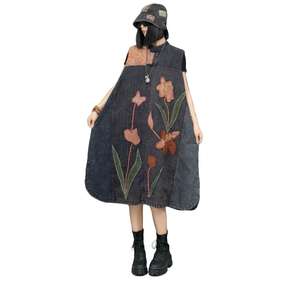 Платье на пуговицах из старой ткани с цветочной вышивкой ручной работы