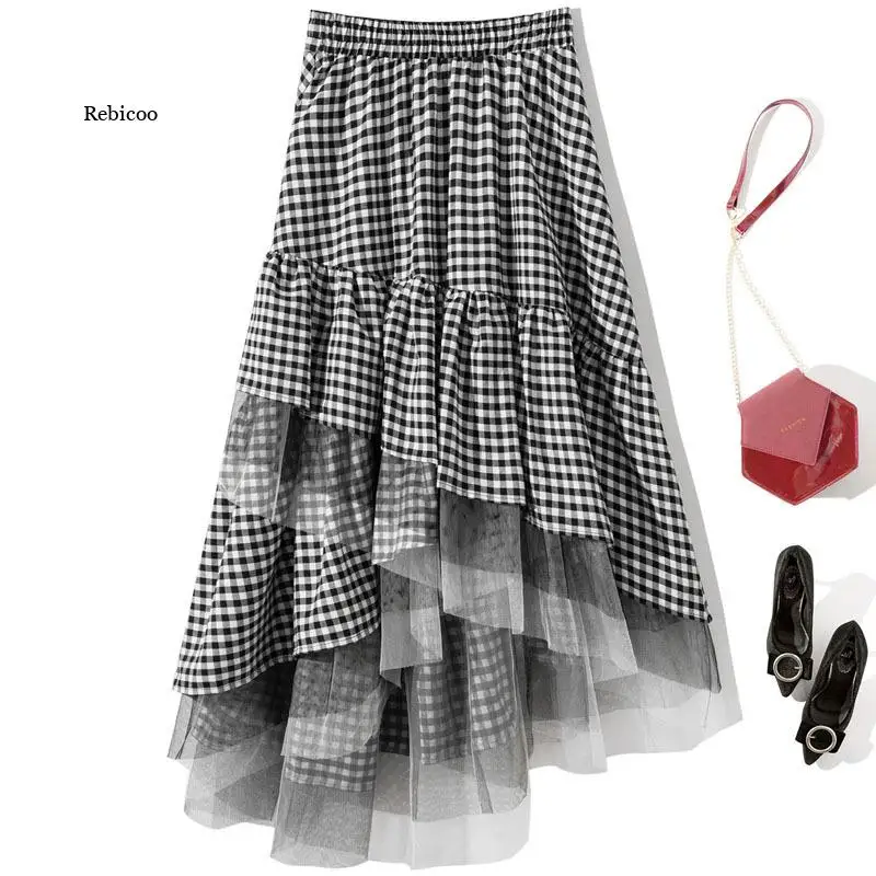 Женская длинная юбка-макси в клетку с высокой талией