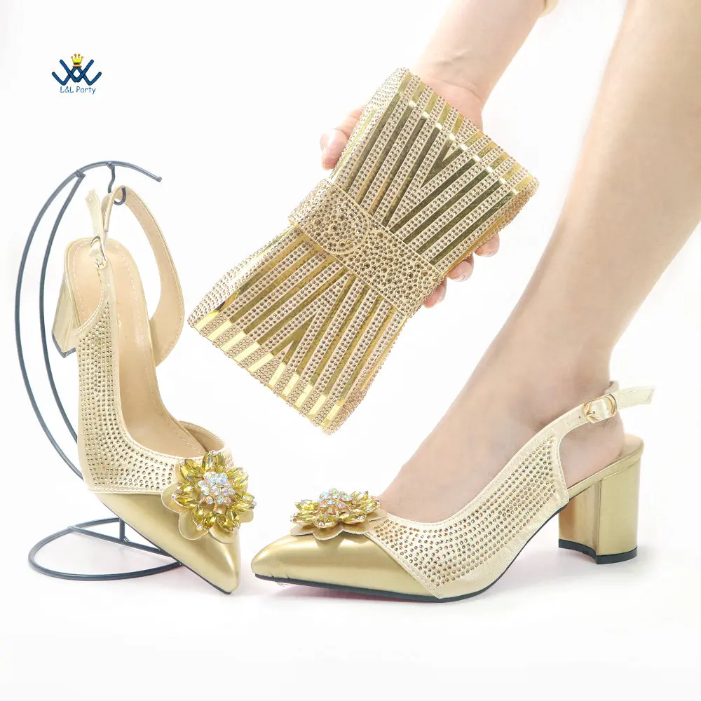 

Популярные туфли и сумочки в итальянском стиле золотого цвета, украшенные туфлями стразы, для свадебной вечеринки, 2022
